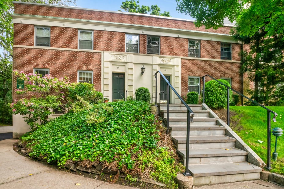 20 Alden Place  #1 Photo 2