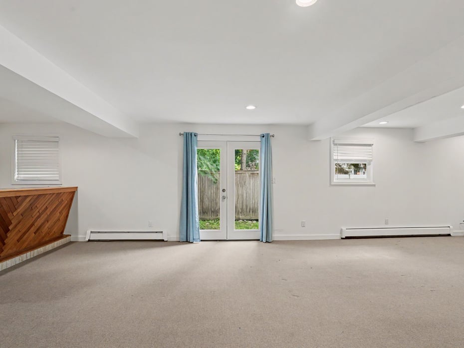 35 Crystal Lane Photo 27
