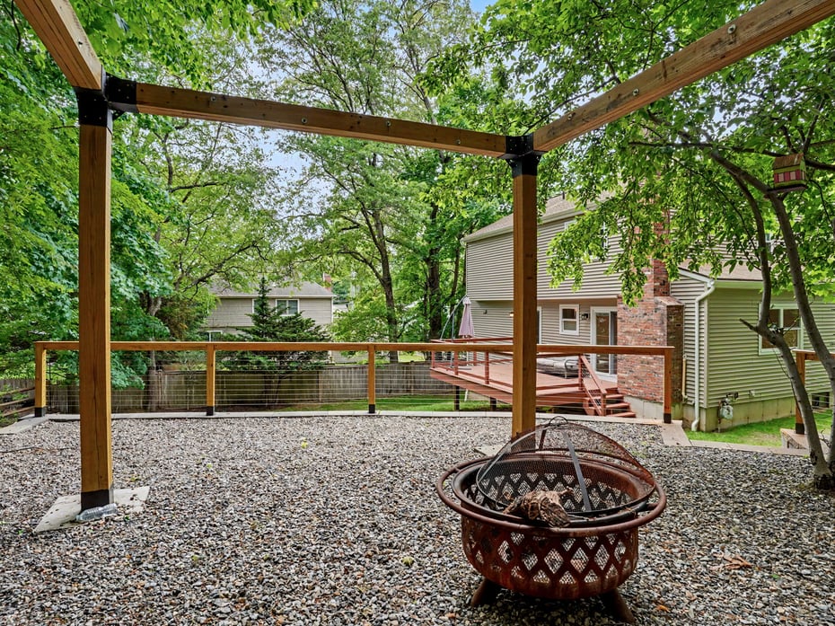 35 Crystal Lane Photo 33
