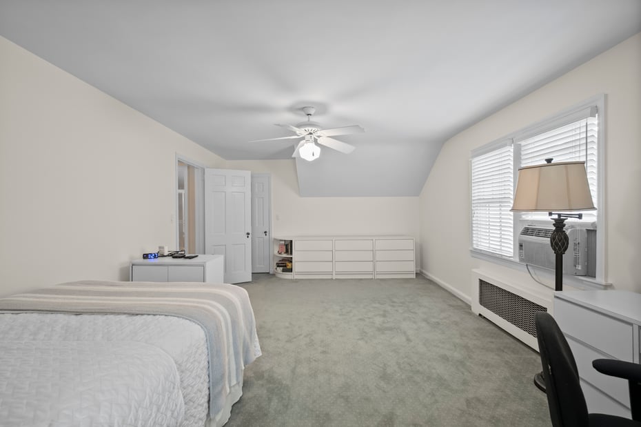 35 Mount Joy Avenue Photo 23