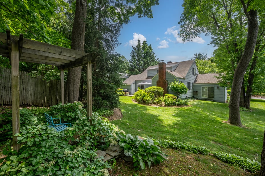 35 Mount Joy Avenue Photo 29