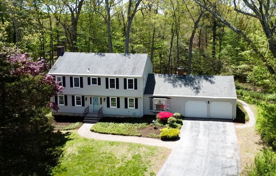 39 Churchill Lane Photo 2
