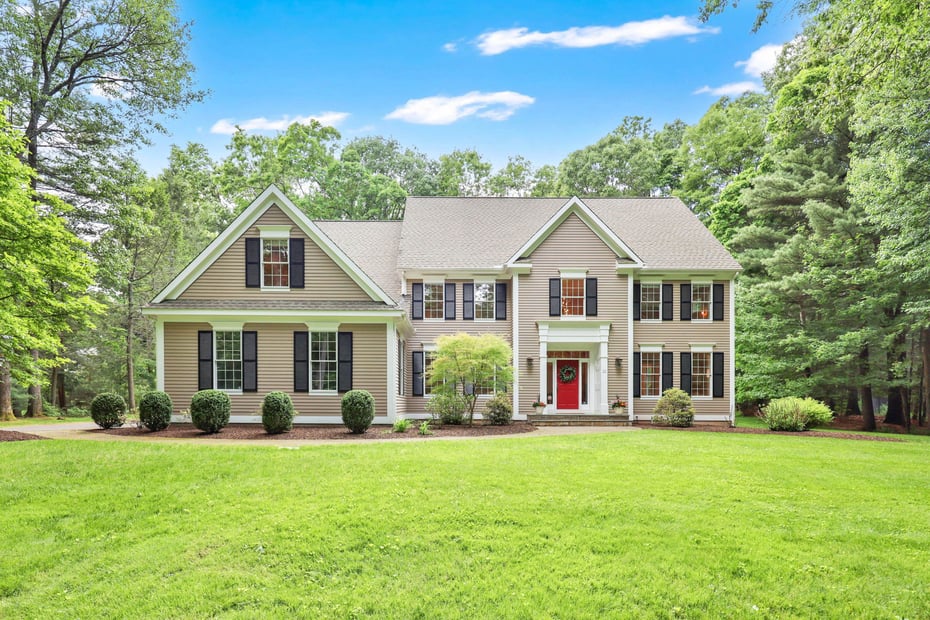 15 Spruce Lane Photo 1