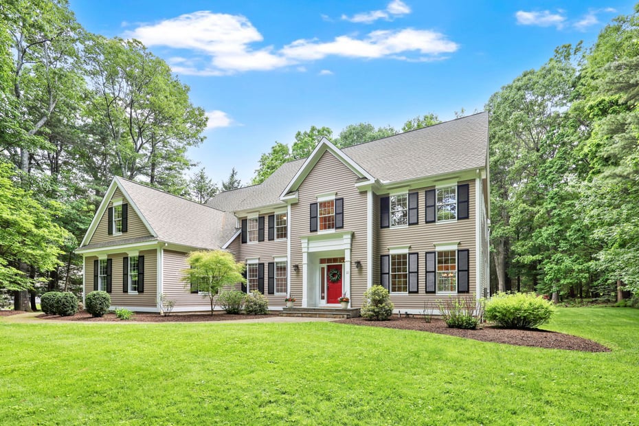 15 Spruce Lane Photo 2