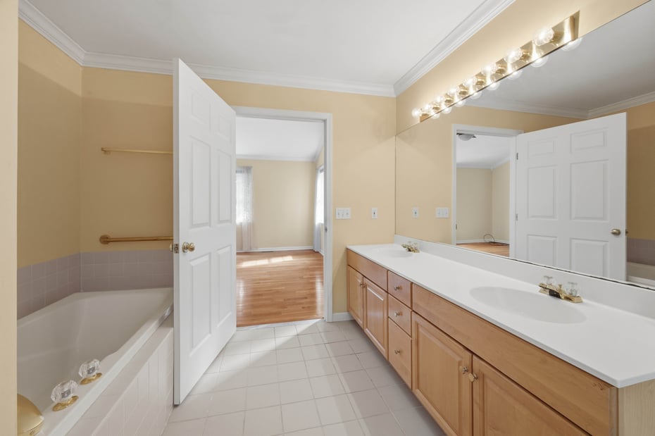 20 Pequot Court #20 Photo 22