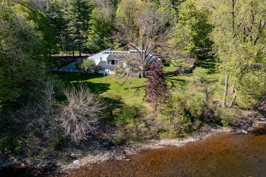 35 River Road Photo 2