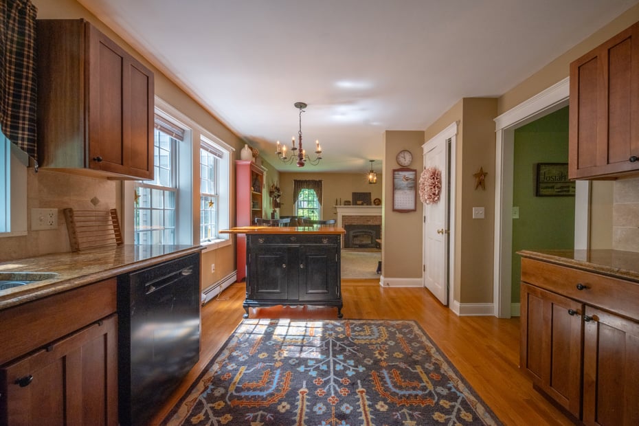 140 Ironworks Road Photo 12