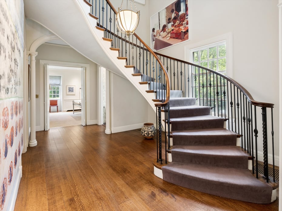 1384 Park Lane Photo 7