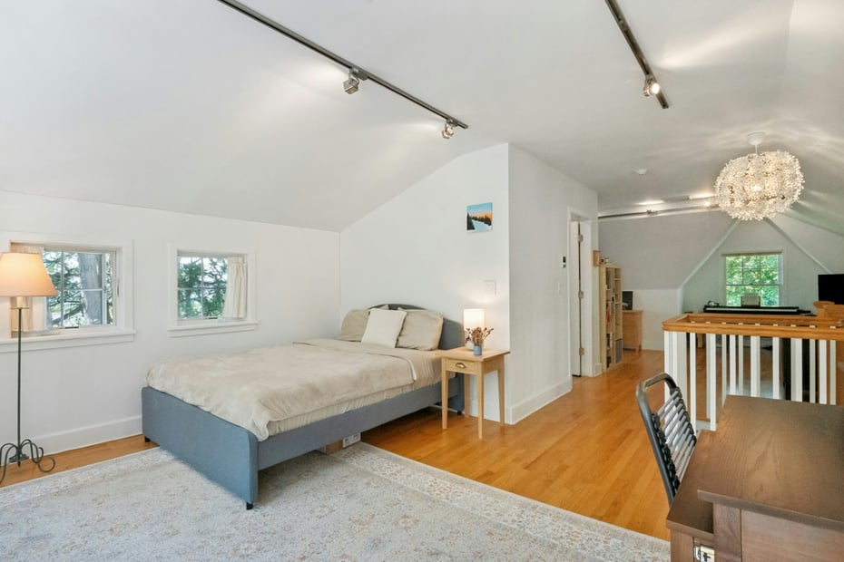 11 Sarven Court Photo 25