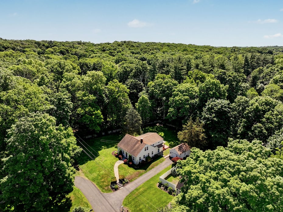 18 Deerfield Road Photo 2