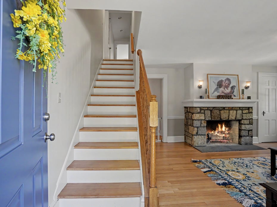 18 Deerfield Road Photo 4