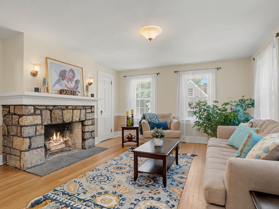 18 Deerfield Road Photo 5