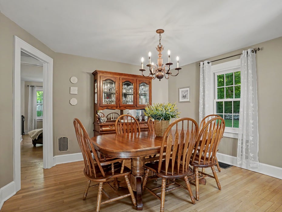 18 Deerfield Road Photo 12