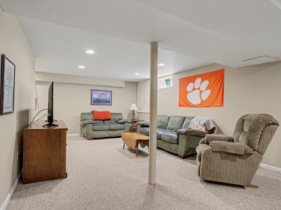 18 Deerfield Road Photo 31