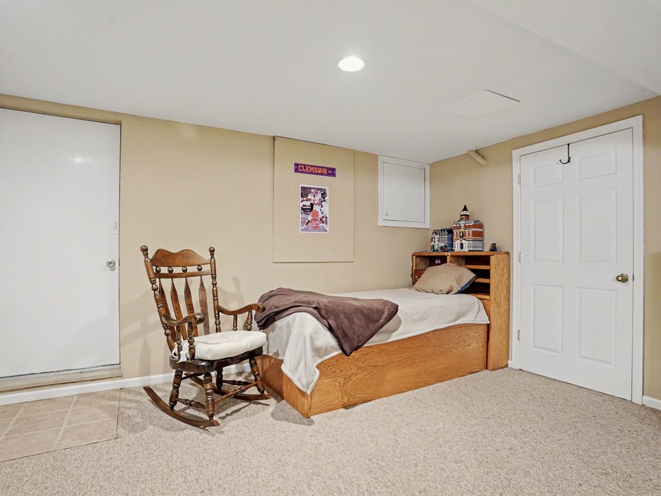 18 Deerfield Road Photo 32
