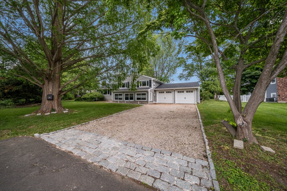 26 Indian Drive Photo 2