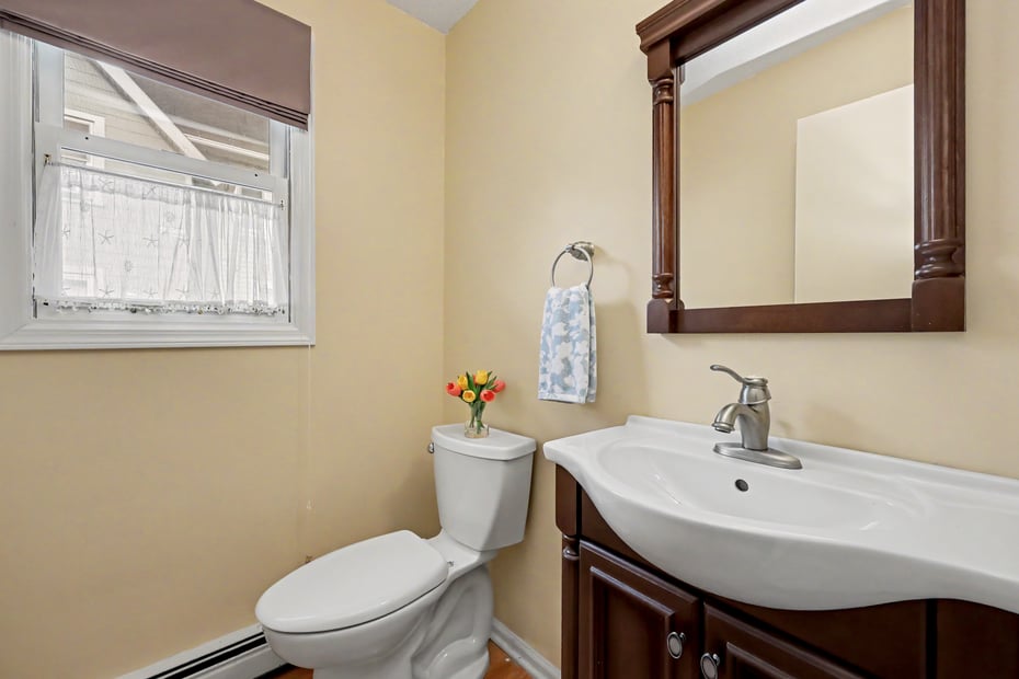 106 Brittin Avenue Photo 12