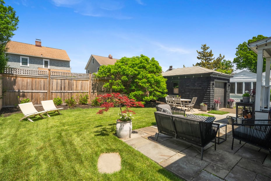 15 Marion Avenue Photo 35
