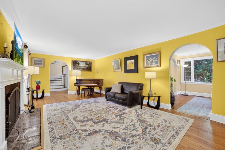 77 Edgemont Road Photo 6