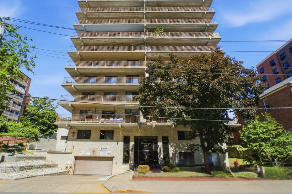 687 Bronx River Road  #6C Photo 1