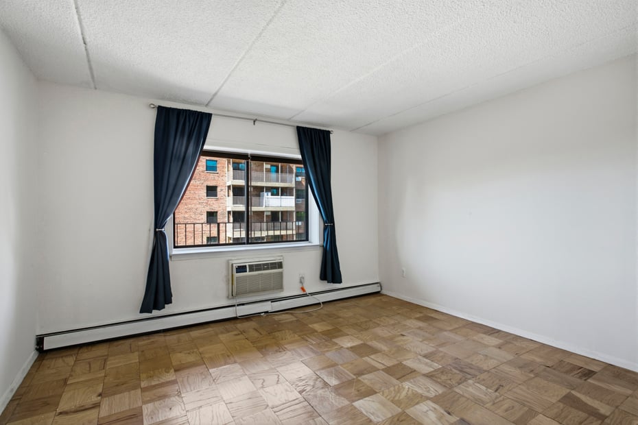 687 Bronx River Road  #6C Photo 13