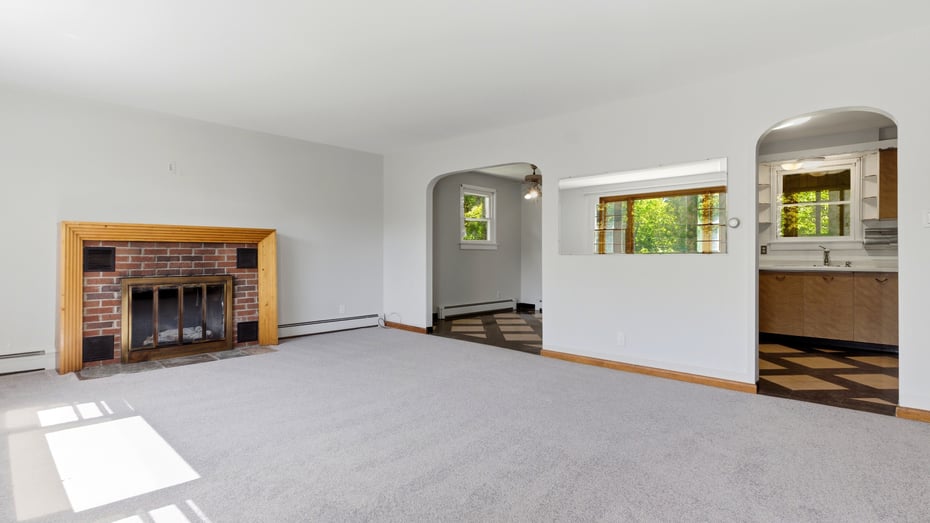 125 Friend St Photo 6