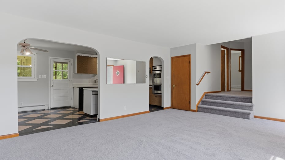 125 Friend St Photo 7