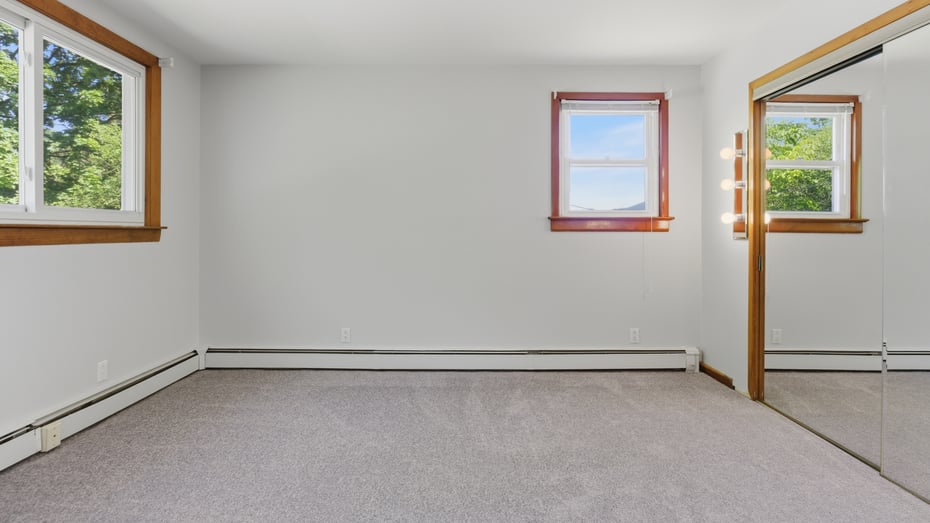 125 Friend St Photo 18
