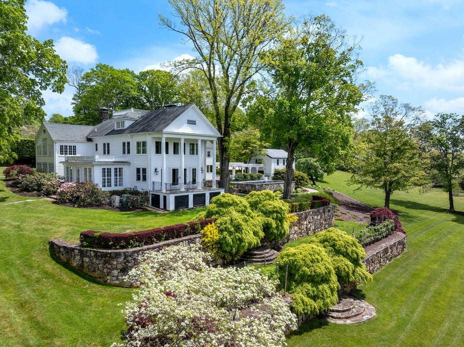 155 Long Ridge Road Photo 2