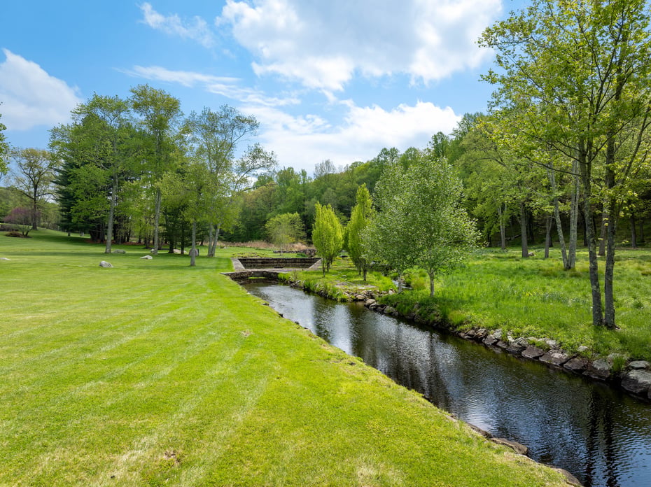 155 Long Ridge Road Photo 9