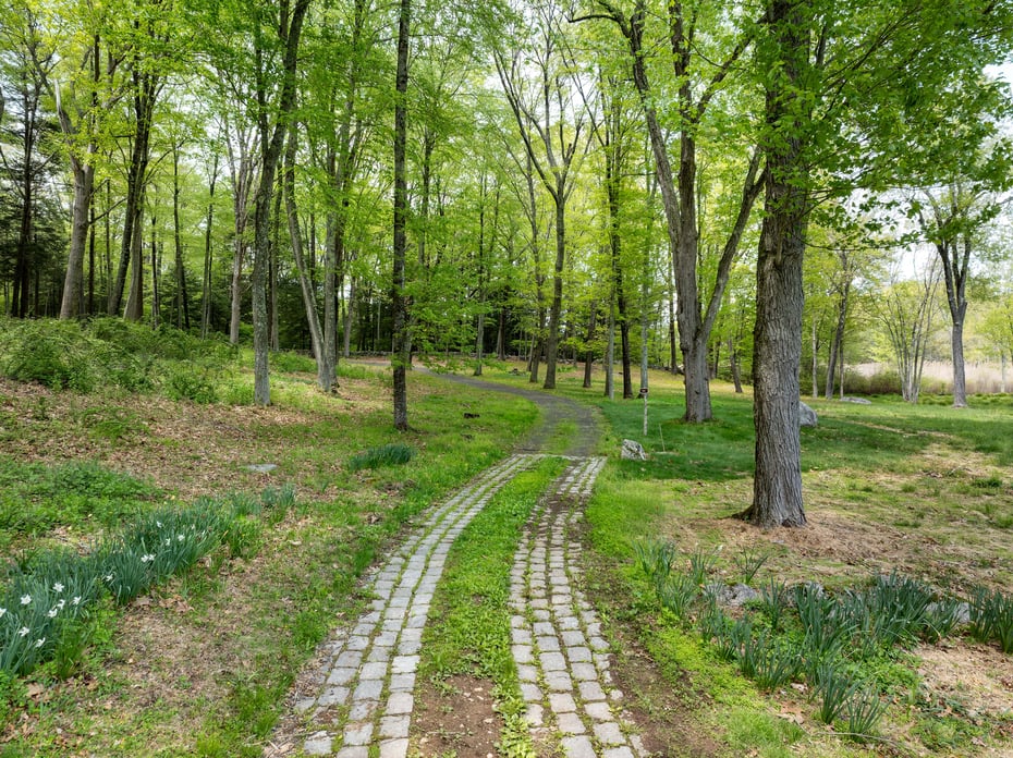 155 Long Ridge Road Photo 11