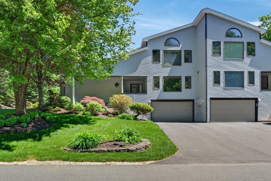 3 A Coldbrooke Dr Photo 1