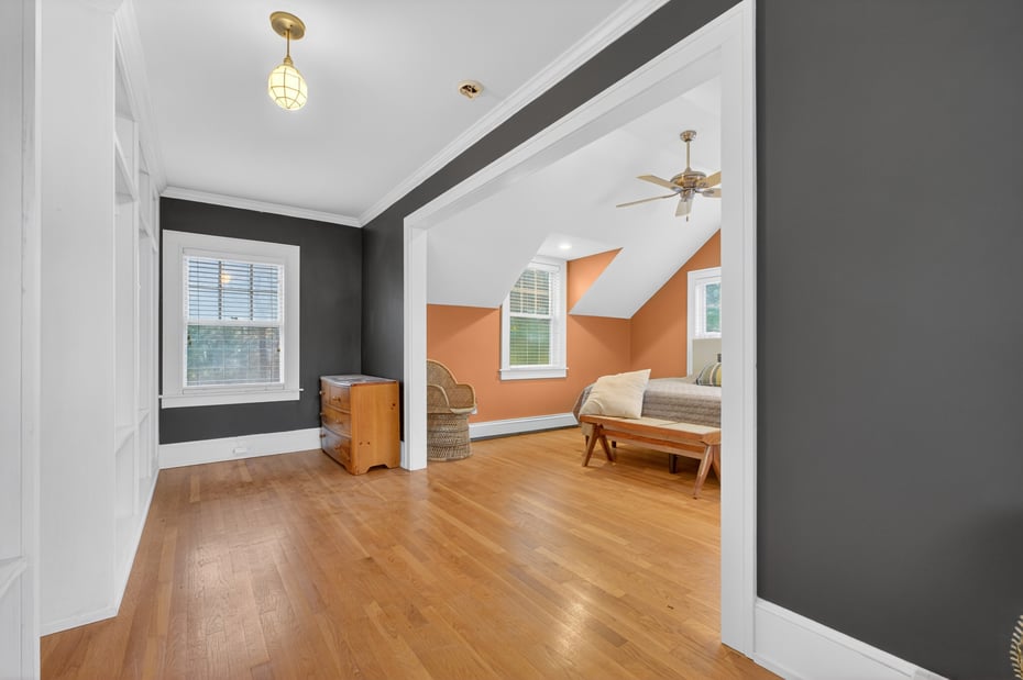 484 Bedford Road Photo 23