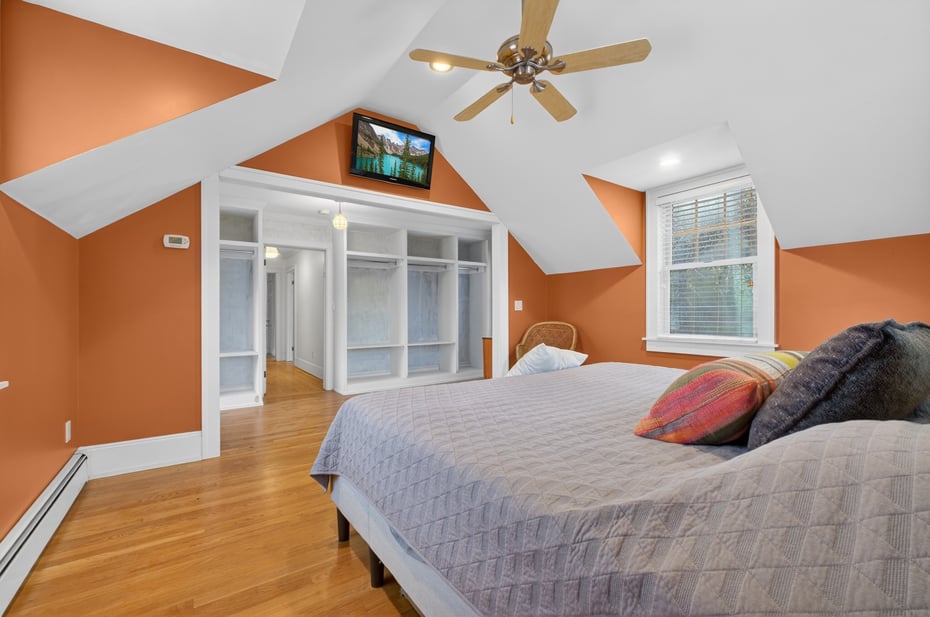 484 Bedford Road Photo 24