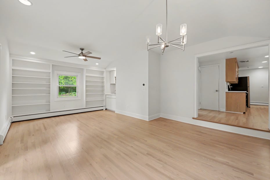 27 Apple Lane Photo 13