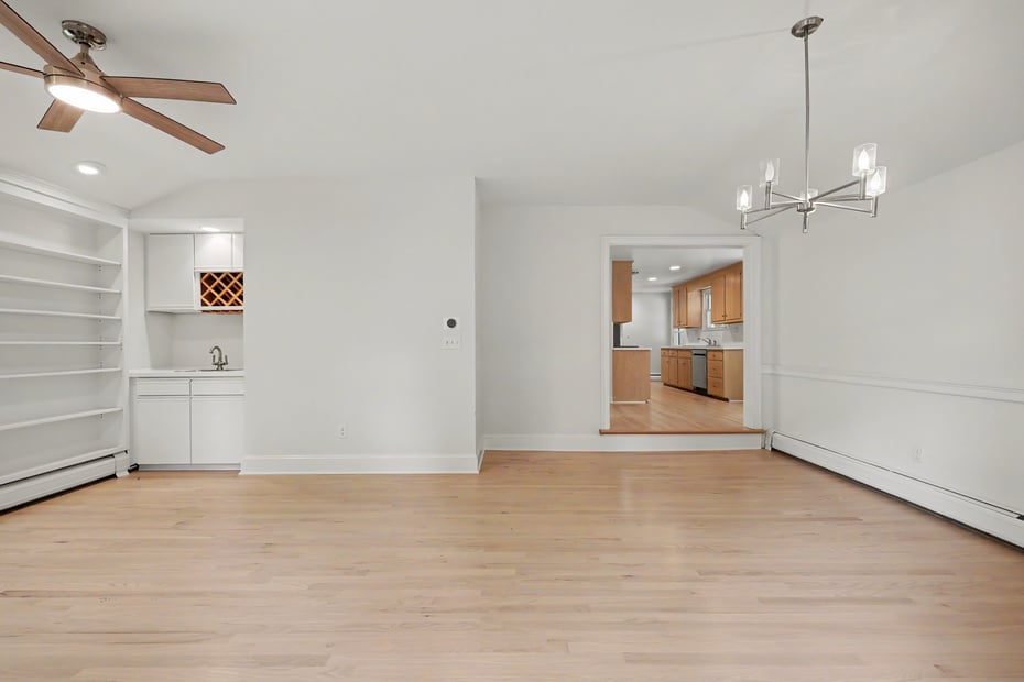 27 Apple Lane Photo 14