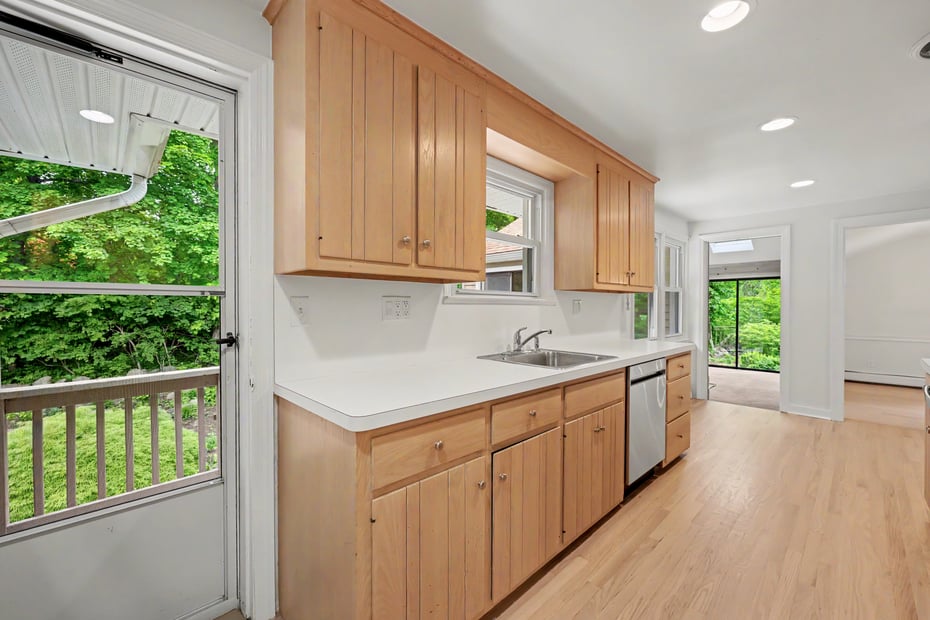 27 Apple Lane Photo 20