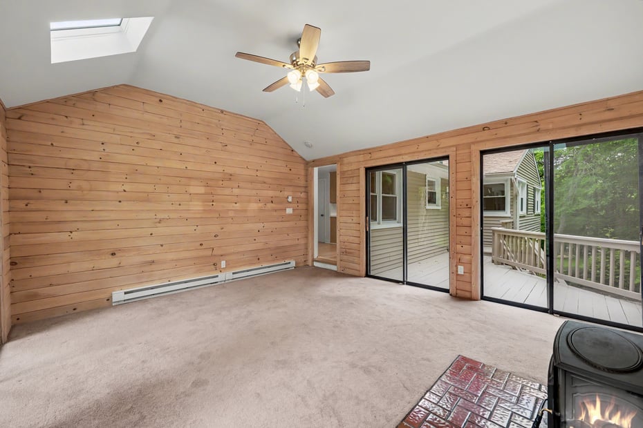 27 Apple Lane Photo 24