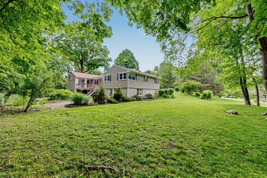 27 Apple Lane Photo 34
