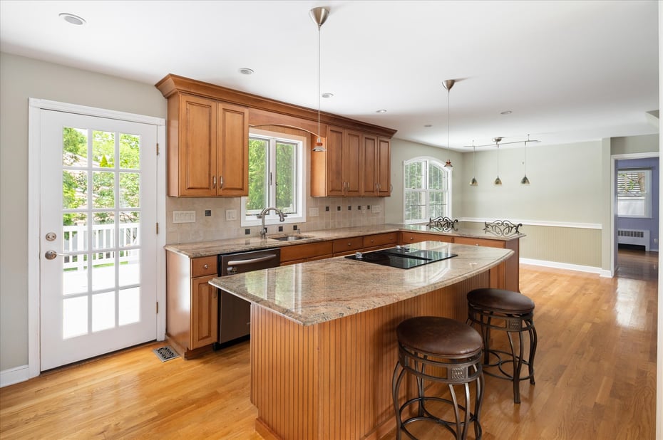 43 Green Knolls Lane Photo 2