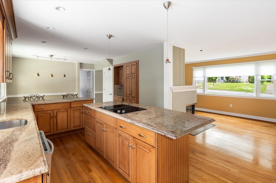 43 Green Knolls Lane Photo 3