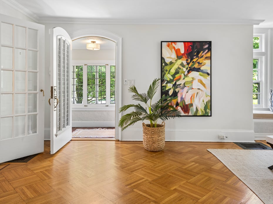 221 Highbrook Avenue Photo 4