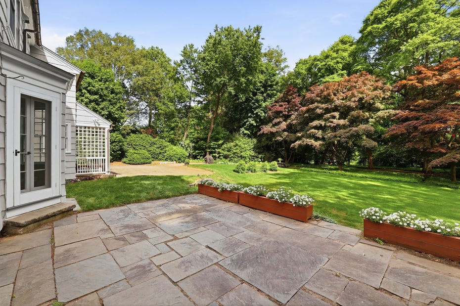 73 Inwood Road Photo 11