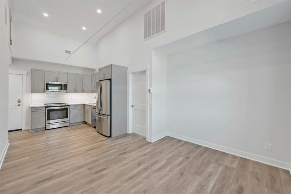 1133 Pleasantville Road  #3B Photo 2