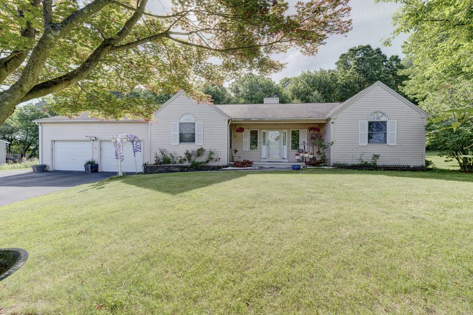 300 Hilltop Road Photo 1