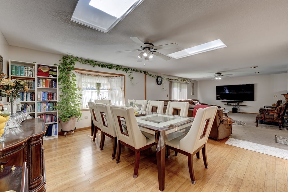 300 Hilltop Road Photo 11