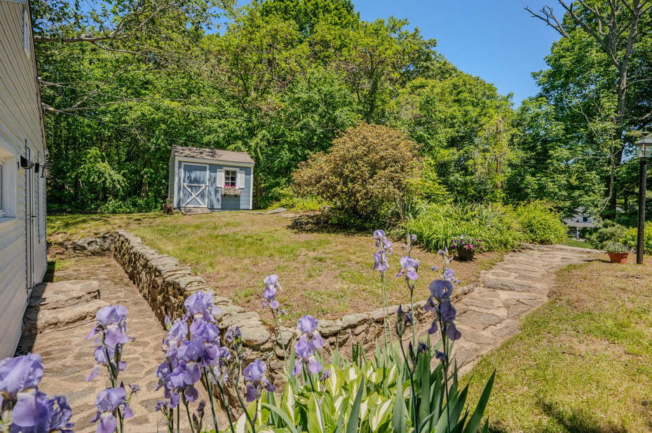 42 Shawandassee Road Photo 2
