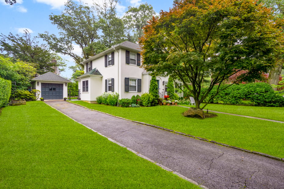 230 Rockingstone Avenue Photo 28