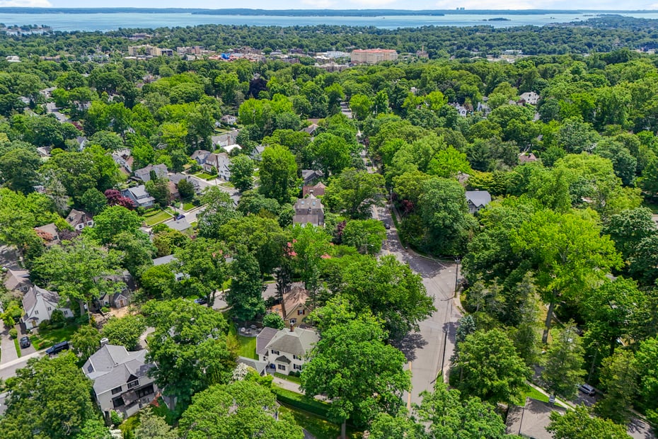 230 Rockingstone Avenue Photo 30