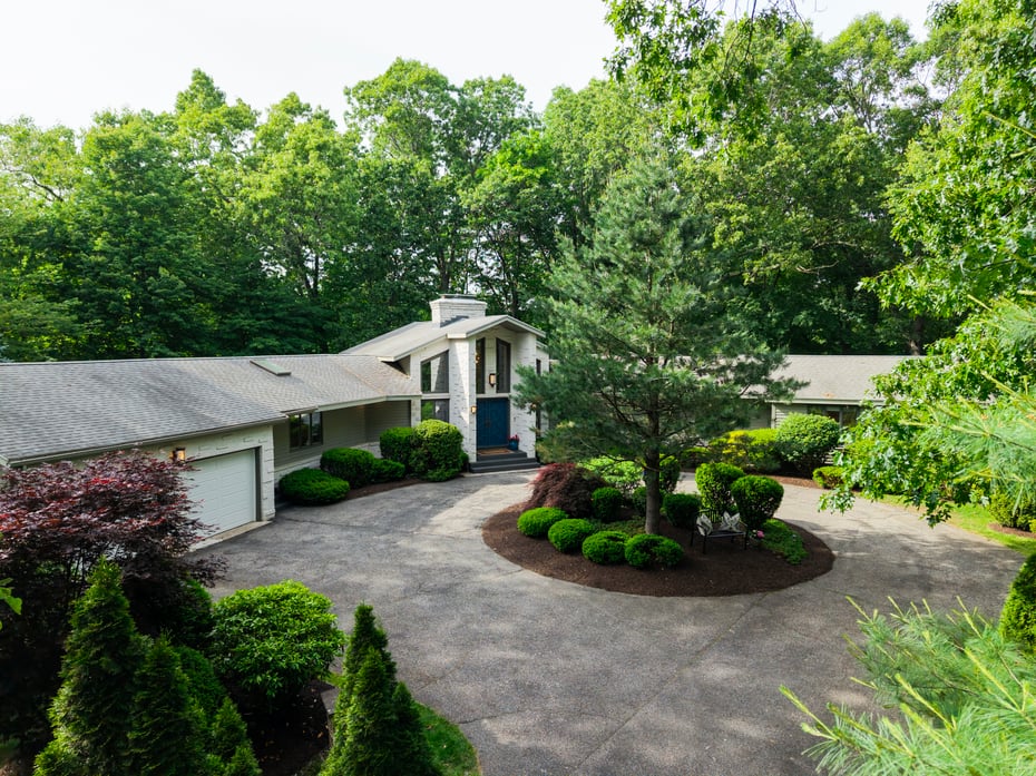 550 Wolf Swamp Road Photo 1